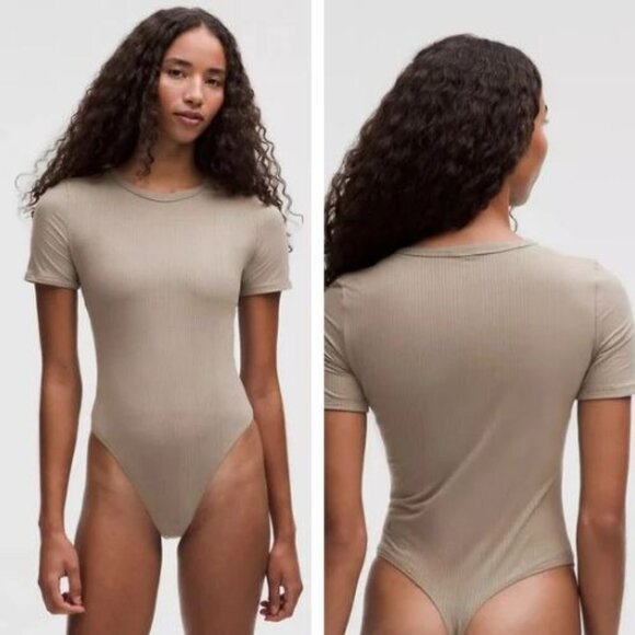 NWT Lululemon Stretch Cotton Rib Crewneck SS Bodysuit Thong Size XS (WSHG) - Picture 1 of 16